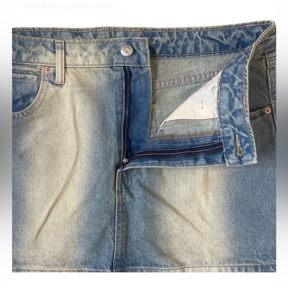 Wild Fable Woman’s Color washed Micro-mini Jean Skirt Size 10 *FREE IF BUNDLED - Picture 1 of 6